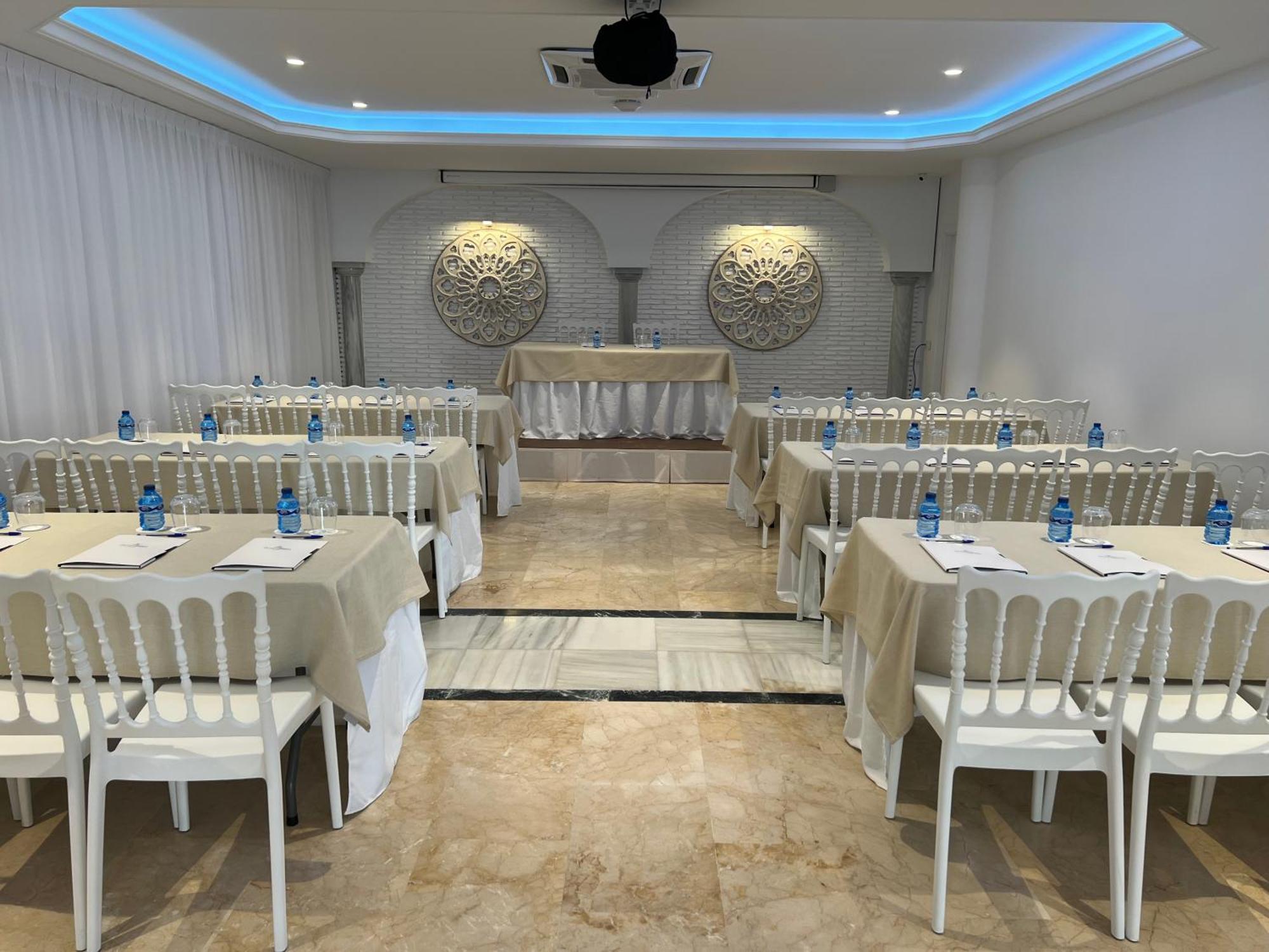 נרחה Hotel Villa Flamenca מראה חיצוני תמונה